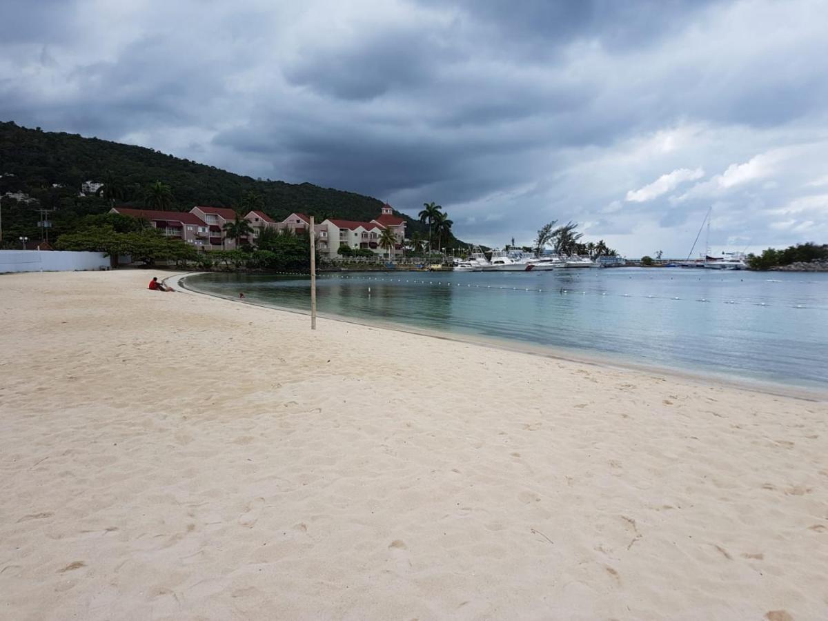 Almond Grove At Sand Castle Ocho Rios Exterior photo