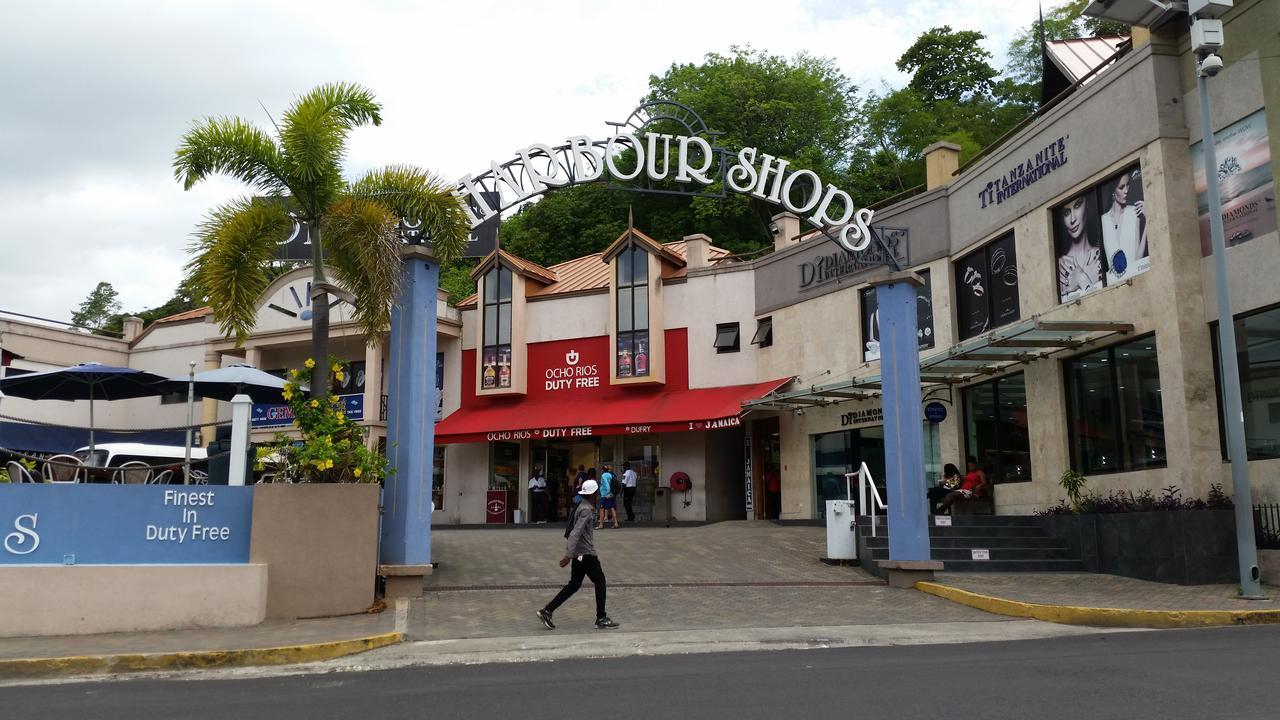 Almond Grove At Sand Castle Ocho Rios Exterior photo